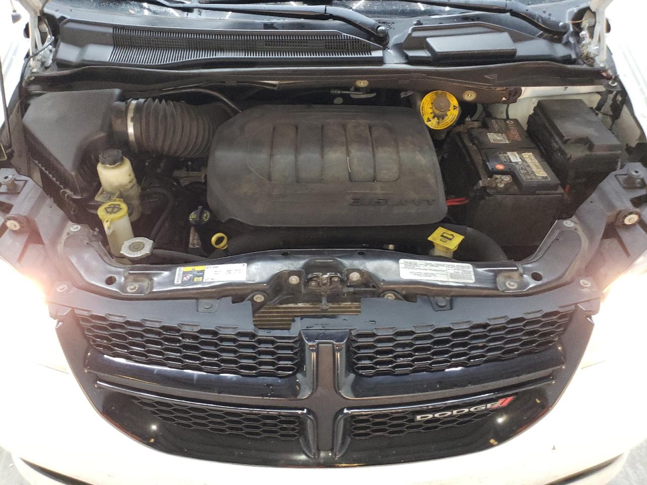 2019 Dodge Caravan - Image 12