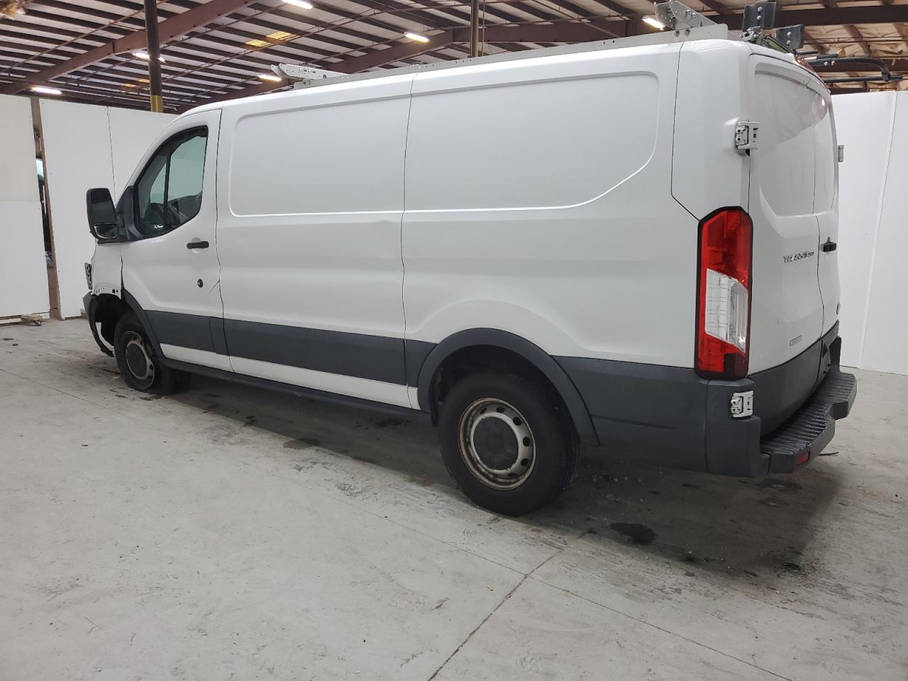 VIN 1FTYR1ZG9JKB21100 2018 FORD TRANSIT no.2