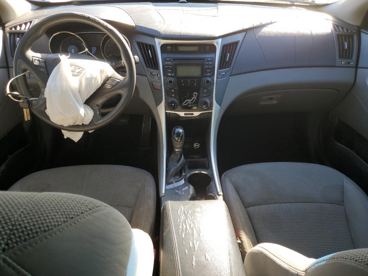 2013 Hyundai Sonata - Image 8