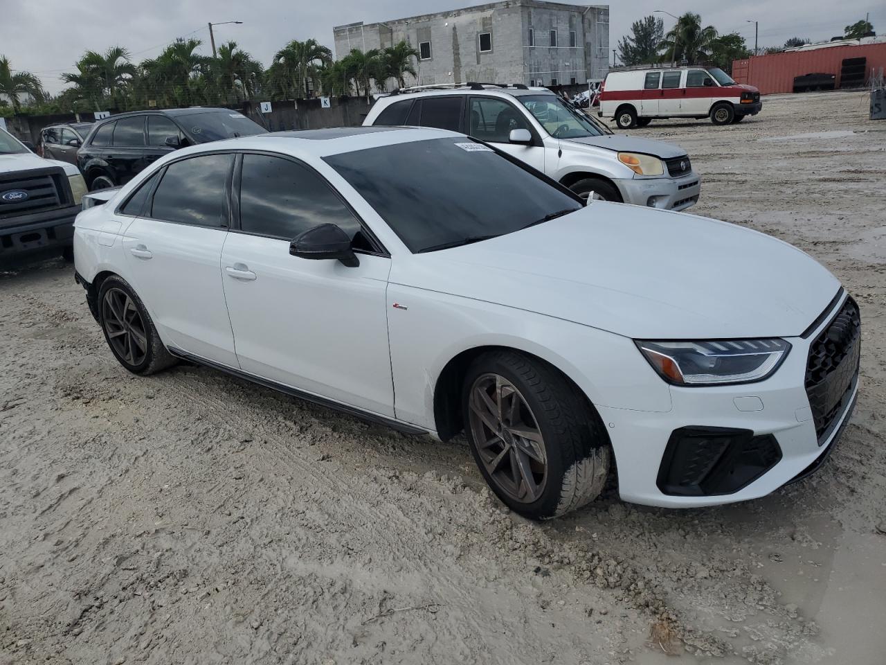 2023 Audi A4 - Image 4