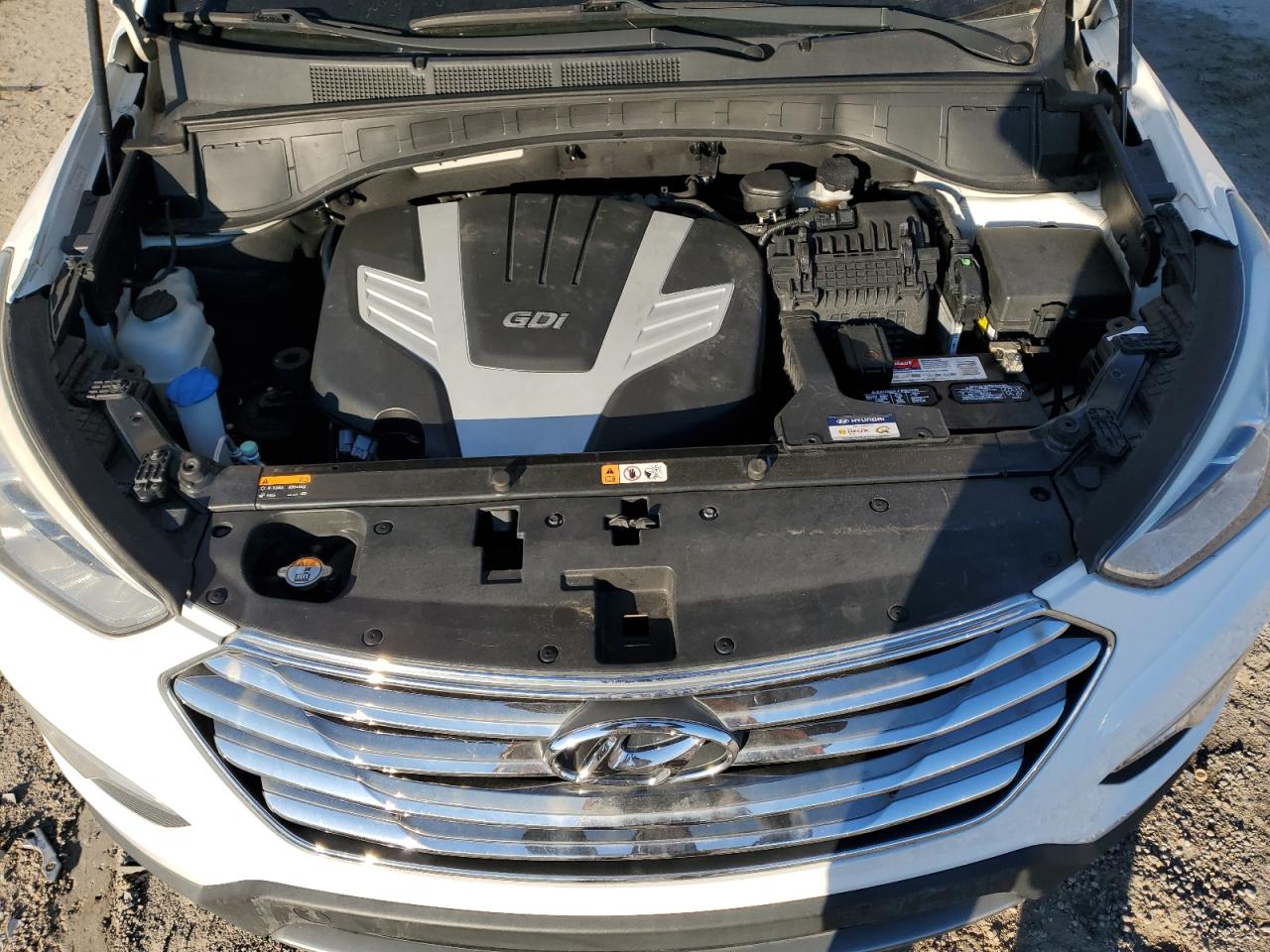 2013 Hyundai Santa Fe - Image 12
