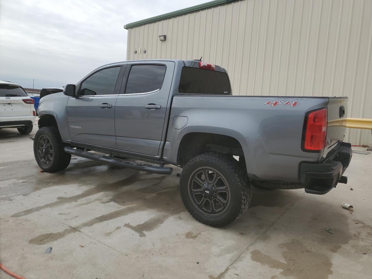 2018 Chevrolet Colorado - Image 2