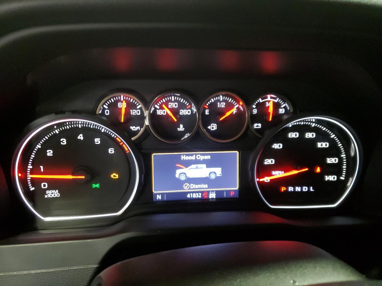 2022 Chevrolet Silverado - Image 9