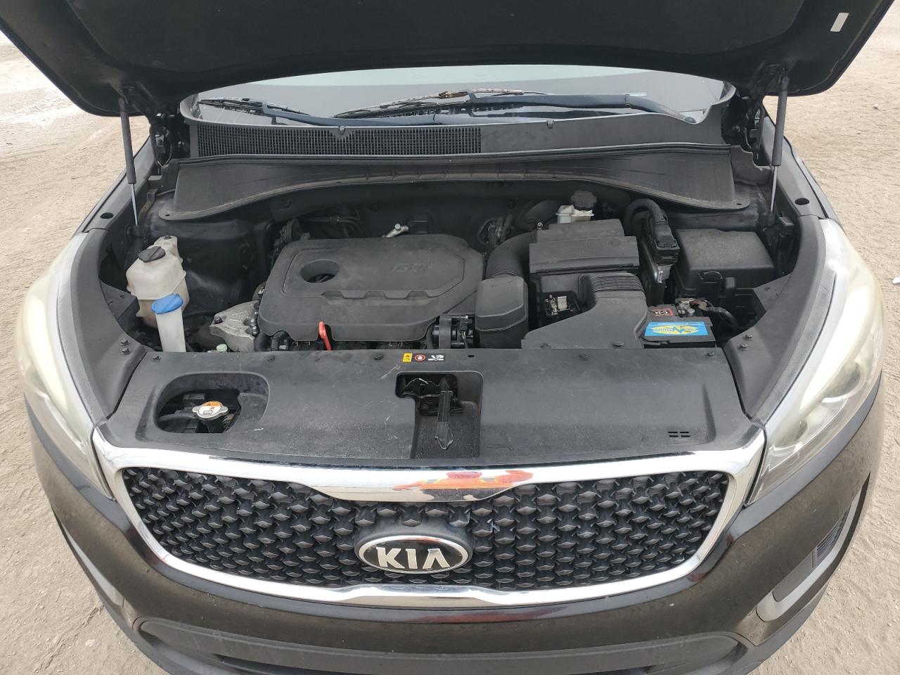 2016 Kia Sorento - Image 13