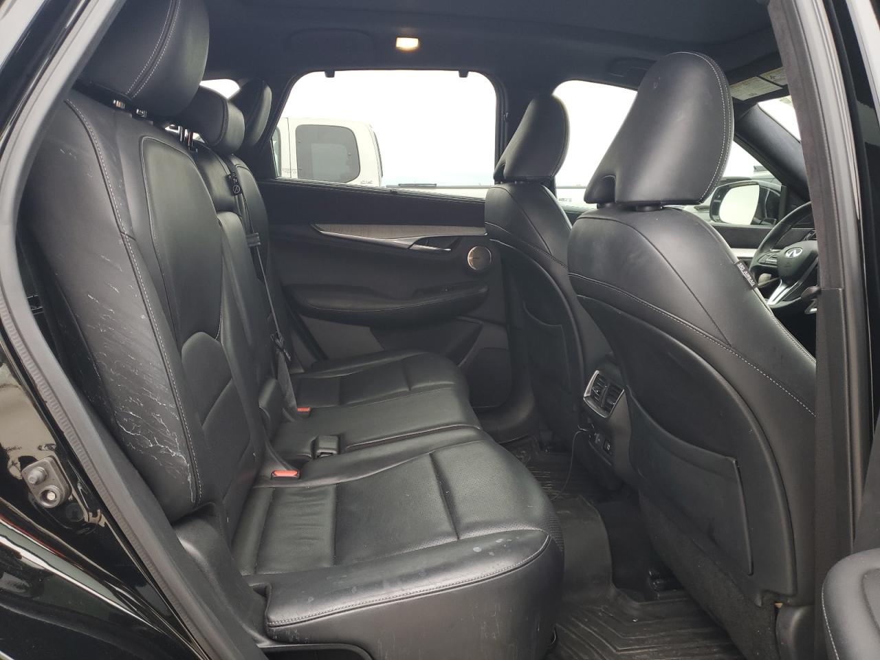 2019 Infiniti QX50 - Image 11