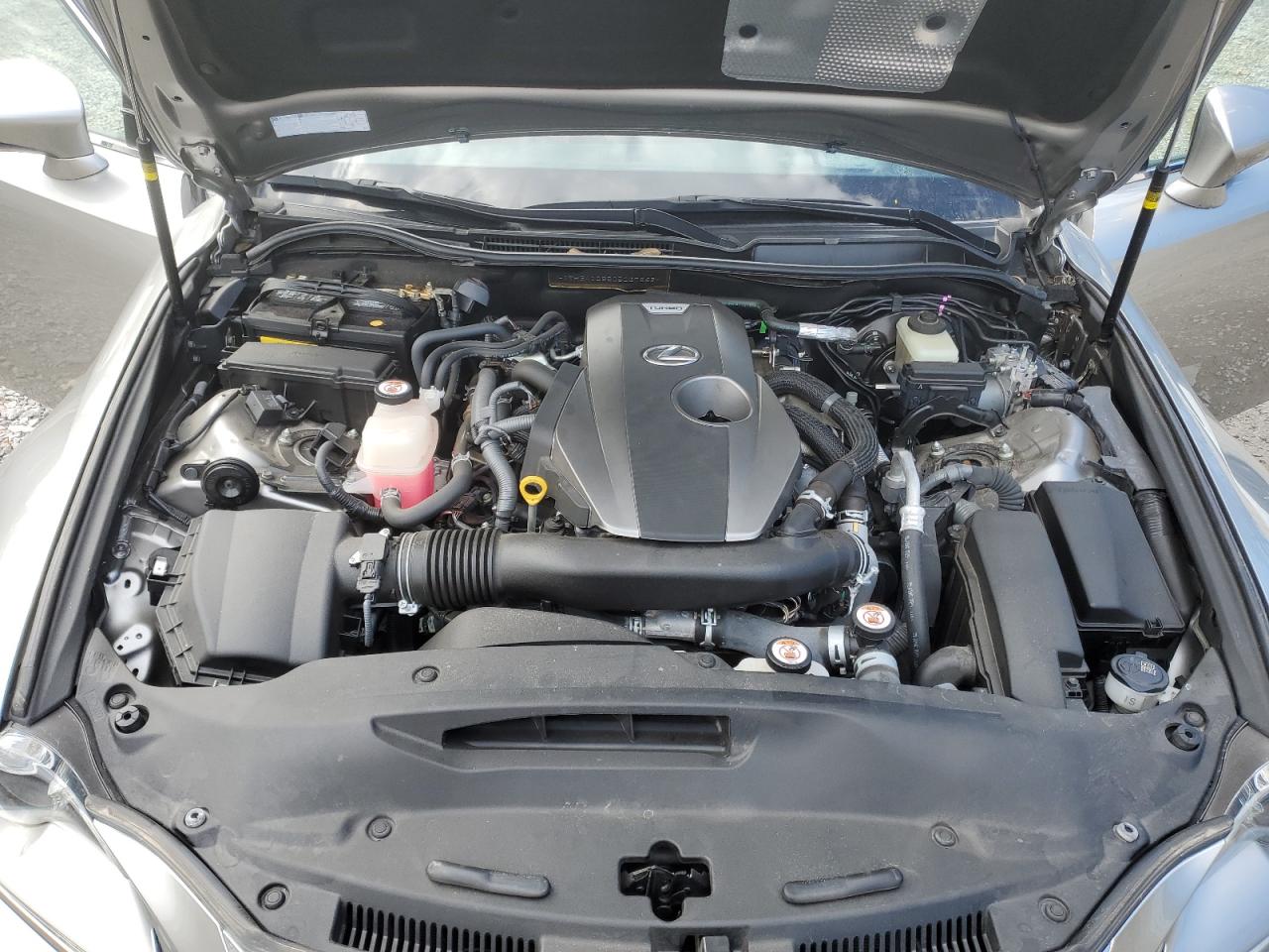 2016 Lexus IS - Image 12