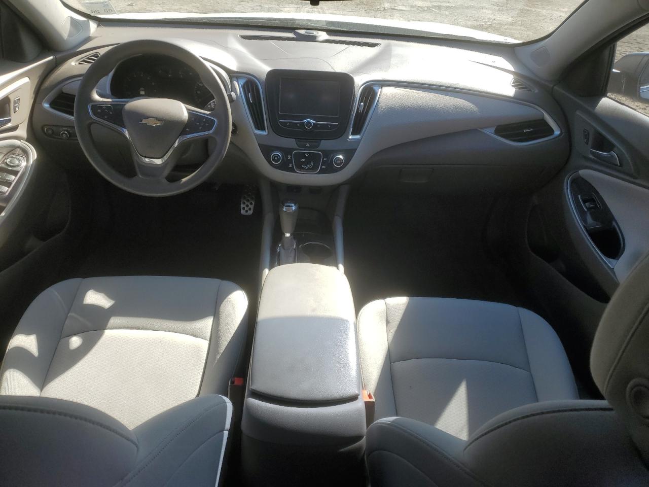 2016 Chevrolet Malibu - Image 8