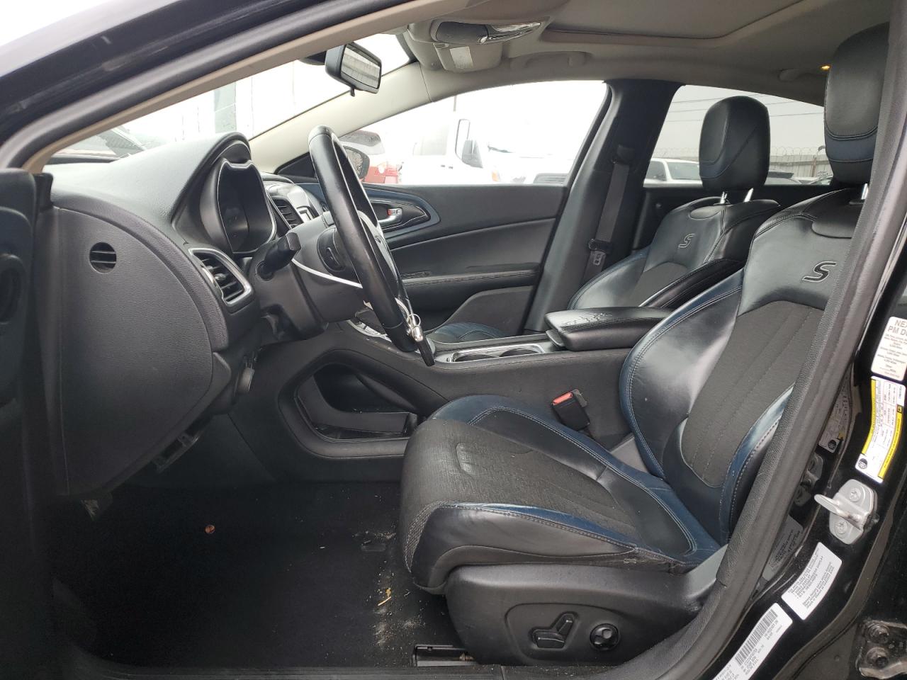 2015 Chrysler 200 Limited VIN: 1C3CCCABXFN637354 Lot: 89024775