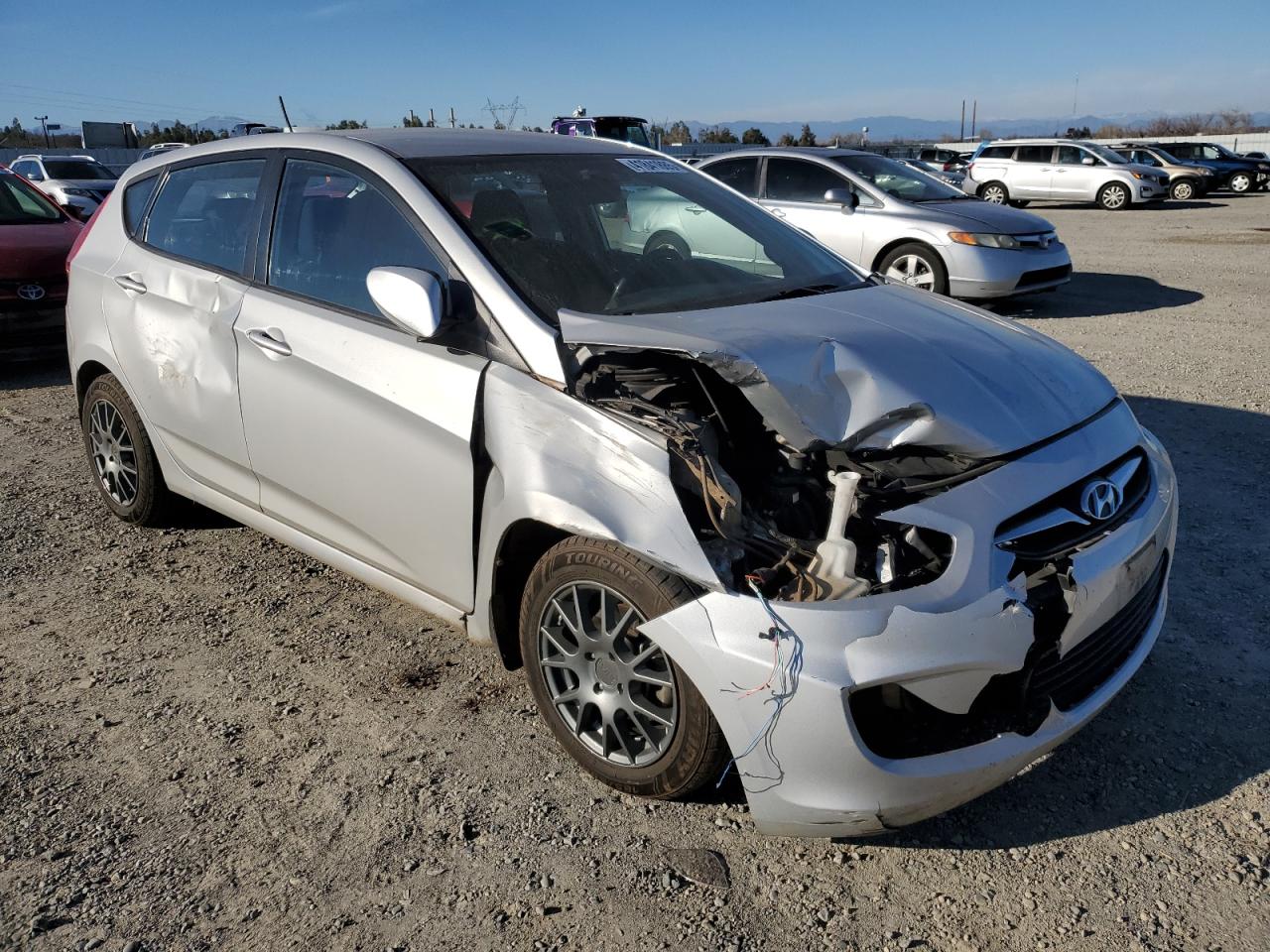 2013 Hyundai Accent - Image 4