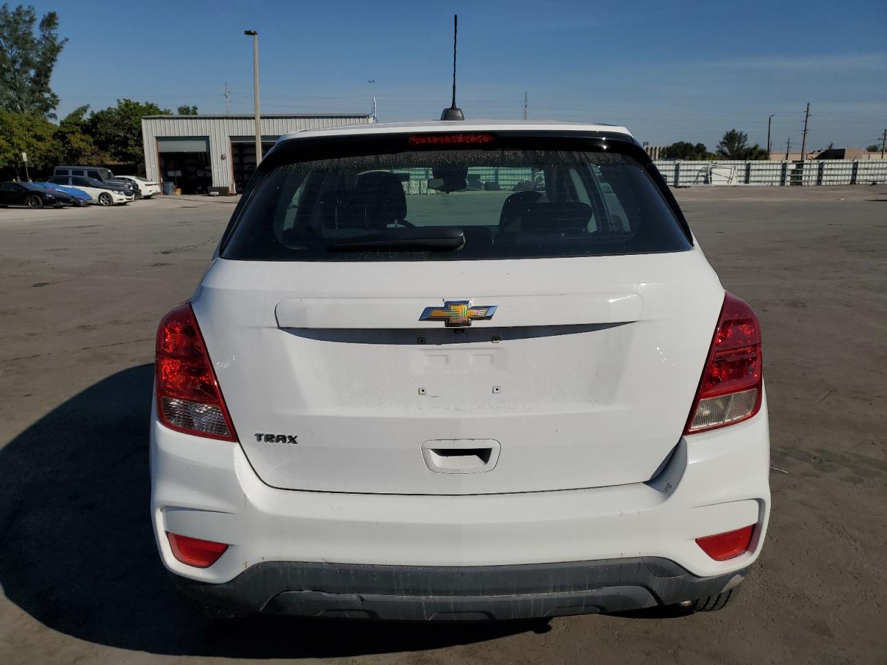 VIN 3GNCJKSB5HL265099 2017 CHEVROLET TRAX no.6