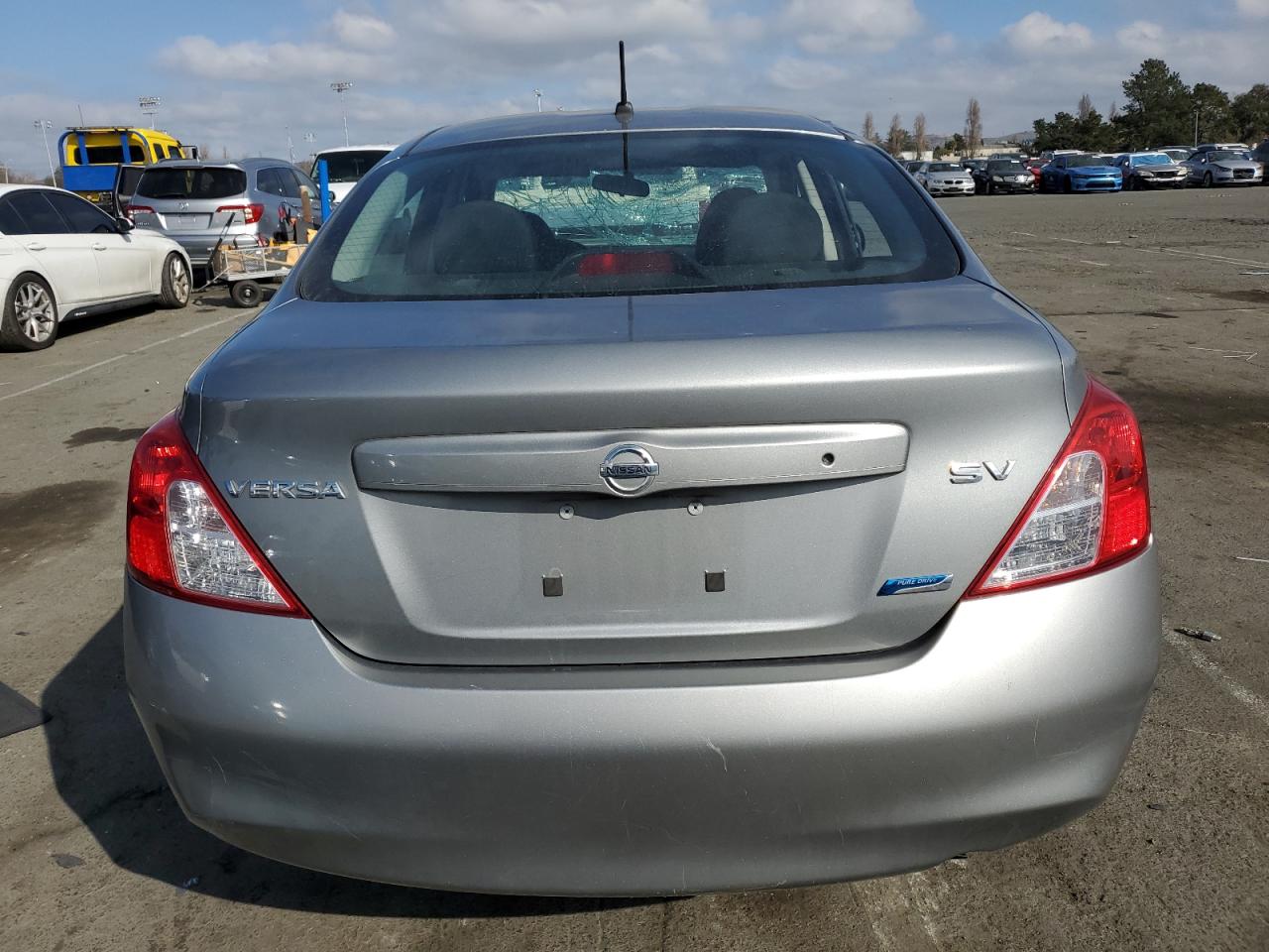2012 Nissan Versa - Image 6