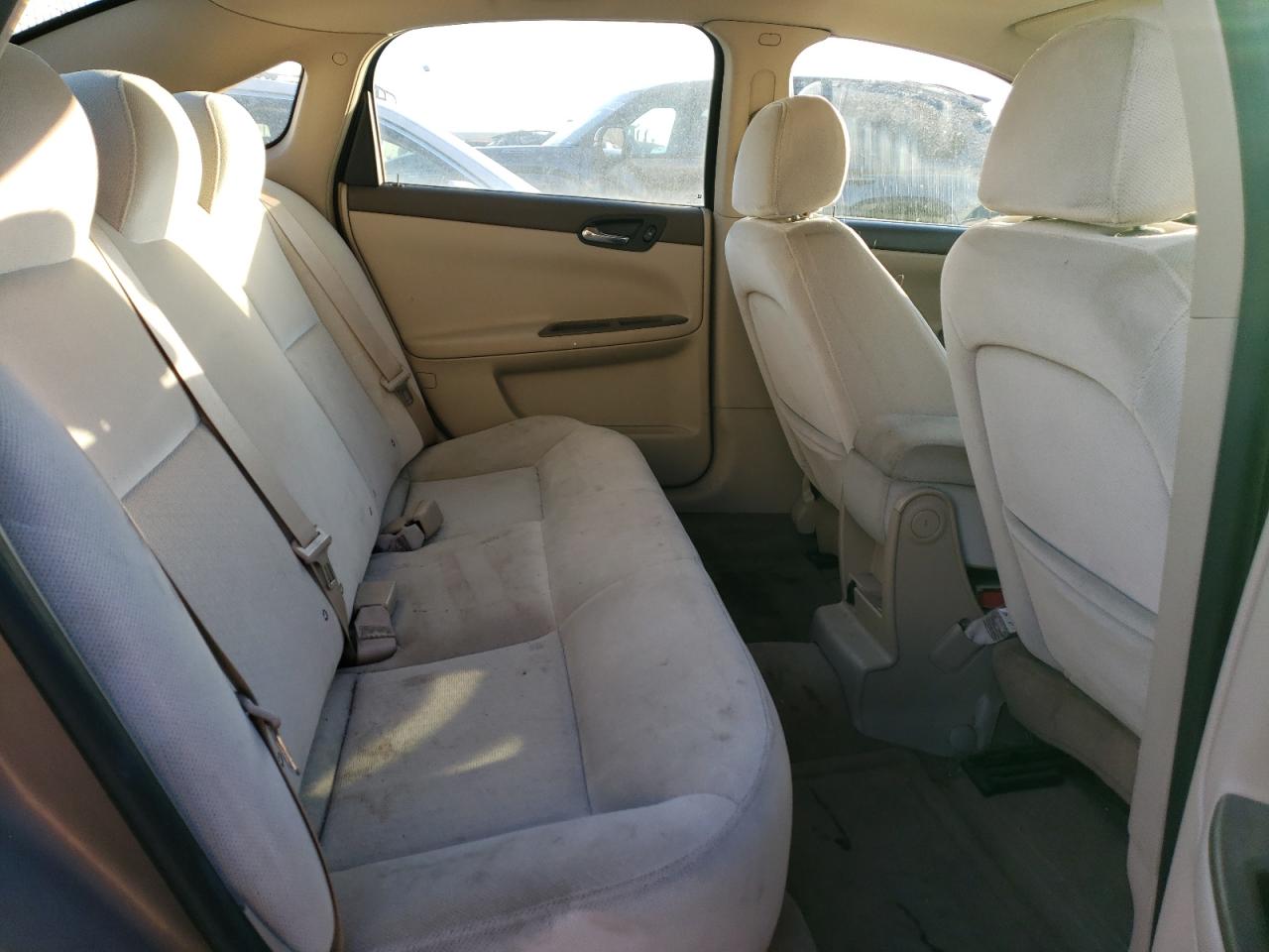 2007 Chevrolet Impala - Image 10