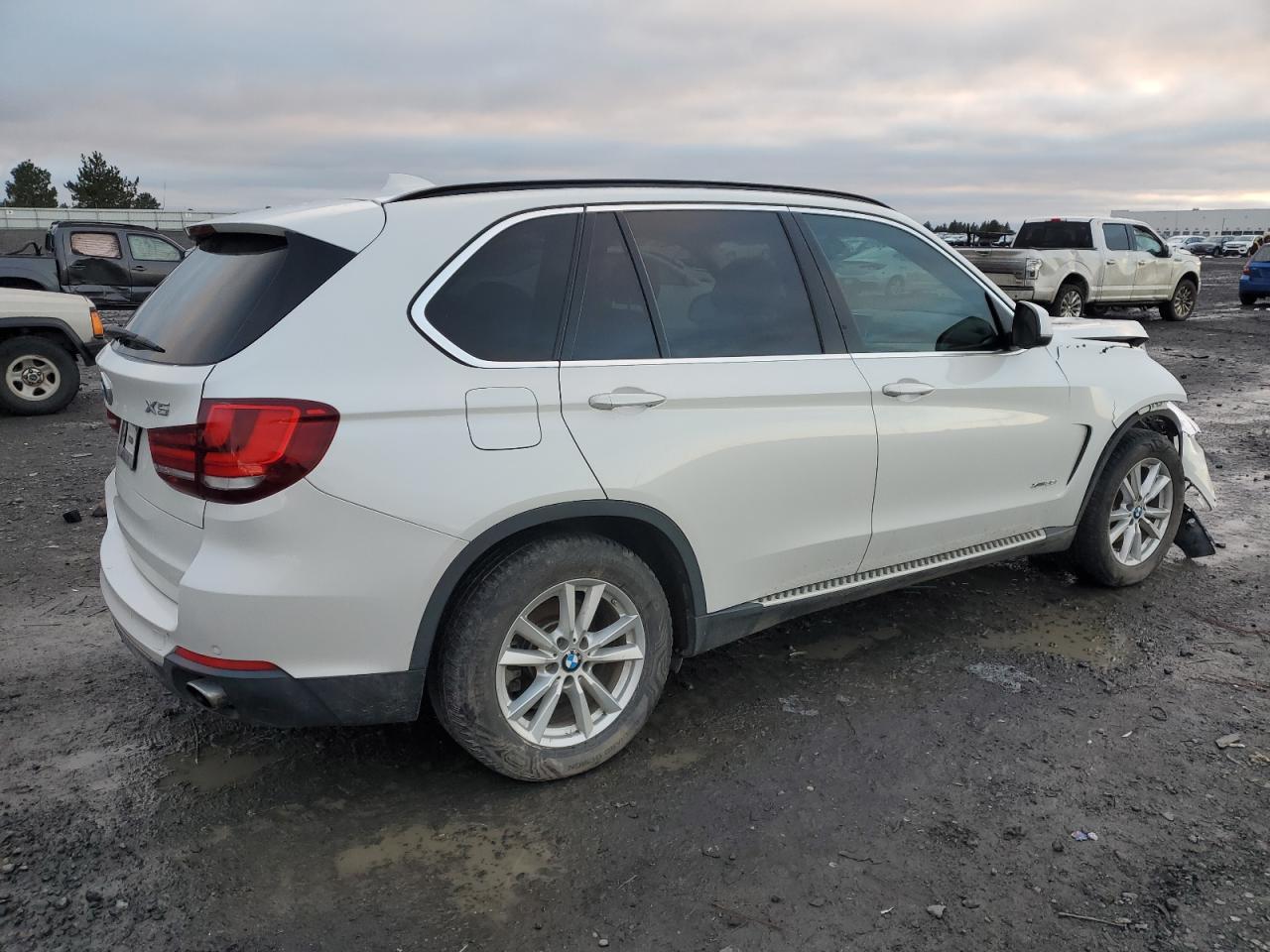 VIN 5UXKR0C52F0P11311 2015 BMW X5 no.3