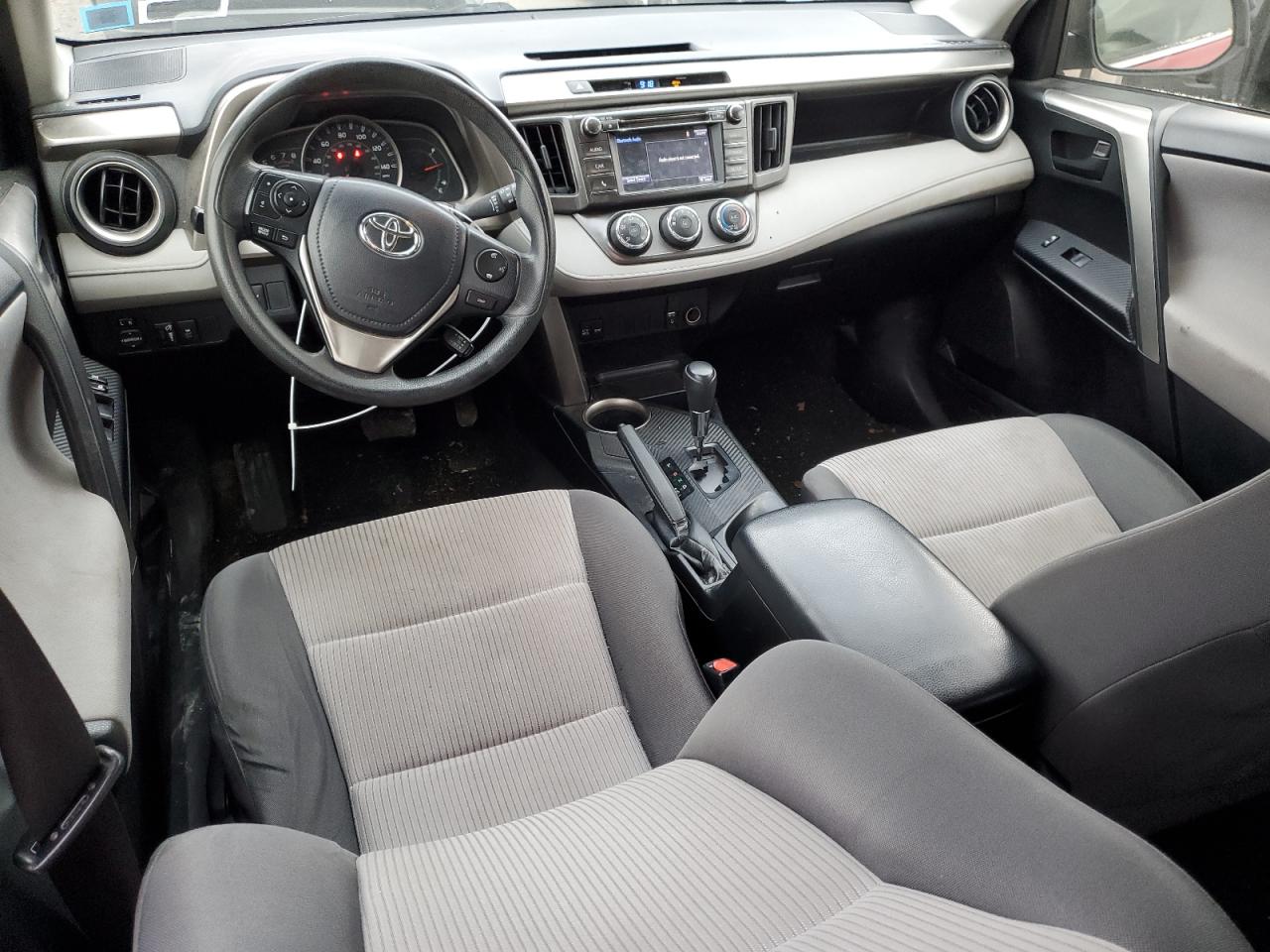 2015 Toyota RAV 4 - Image 8