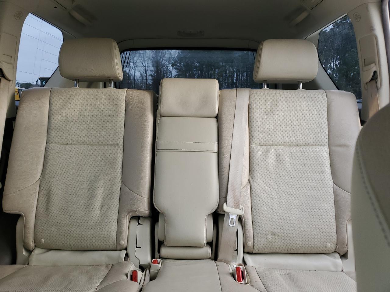 2016 Lexus GX - Image 10