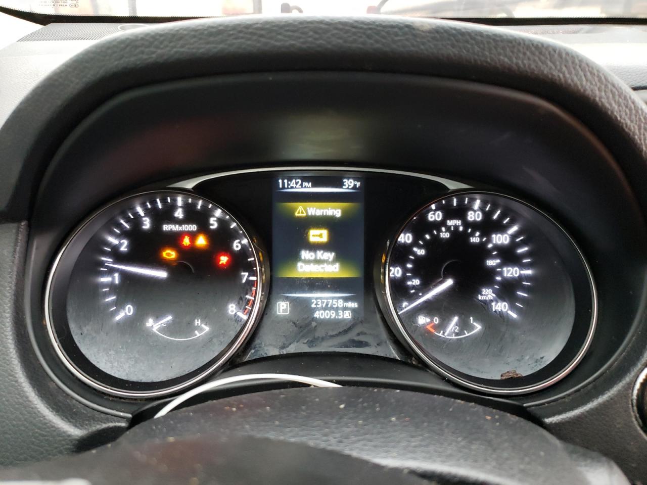 2015 Nissan Rogue - Image 9