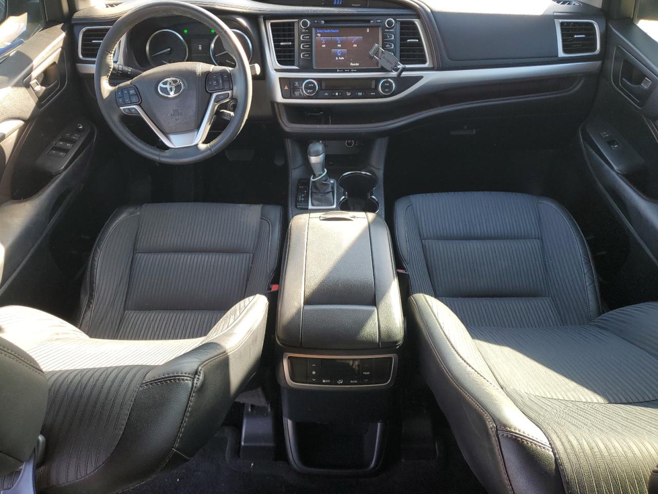 2016 Toyota Highlander - Image 8
