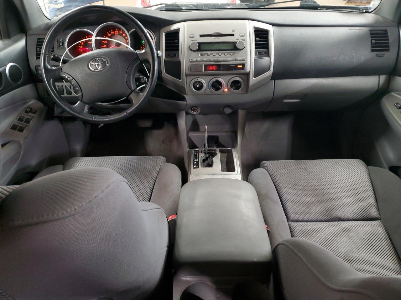 2005 Toyota Tacoma - Image 8