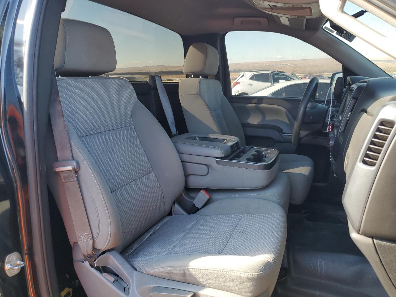 2016 Chevrolet Silverado - Image 10