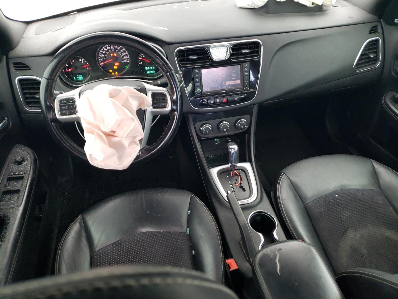 2011 Chrysler 200 - Image 8