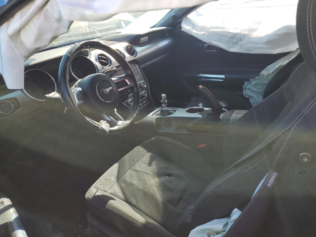 2019 Ford Mustang - Image 7