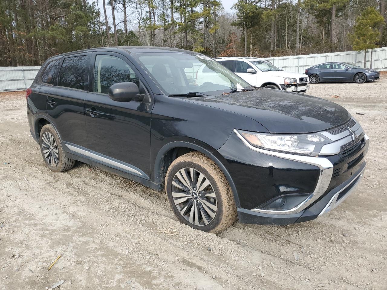 2019 Mitsubishi Outlander - Image 4