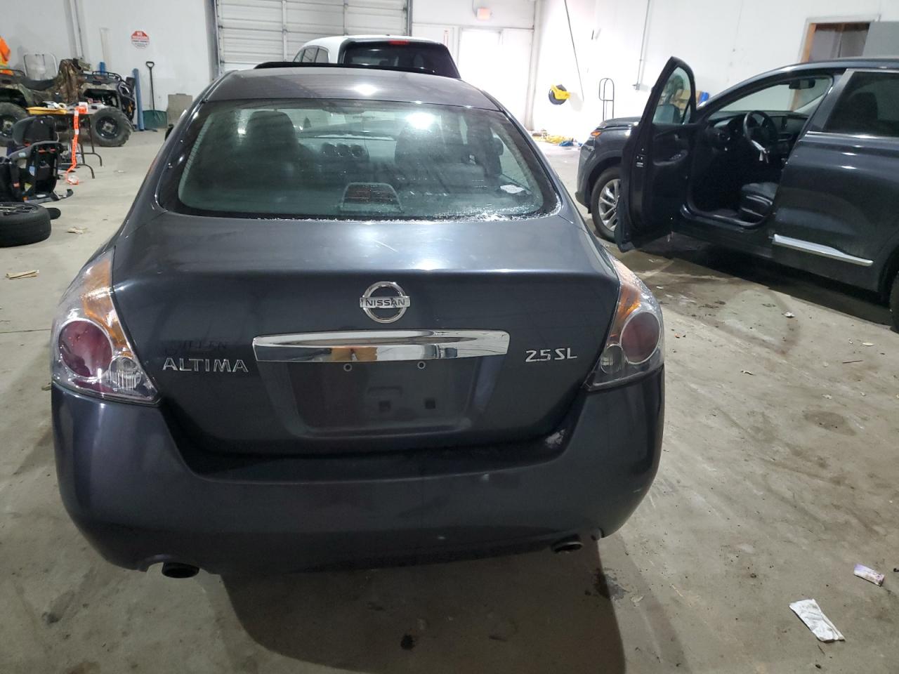 2010 Nissan Altima - Image 6
