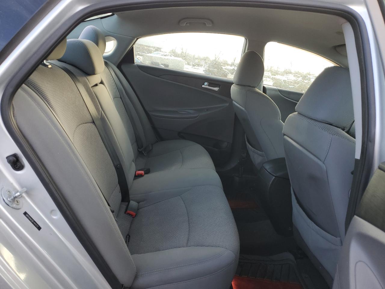 2014 Hyundai Sonata - Image 10