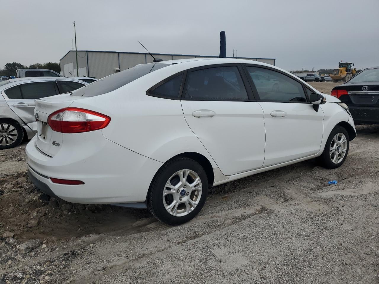 2016 Ford Fiesta - Image 3