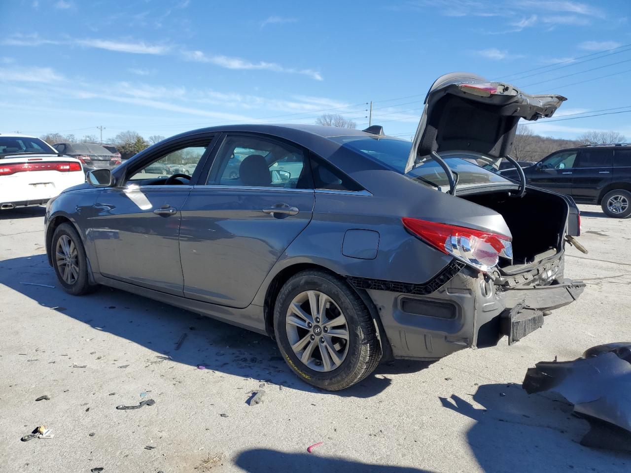 2013 Hyundai Sonata - Image 2