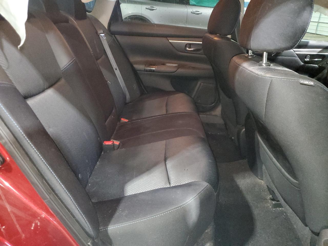 2016 Nissan Altima - Image 10