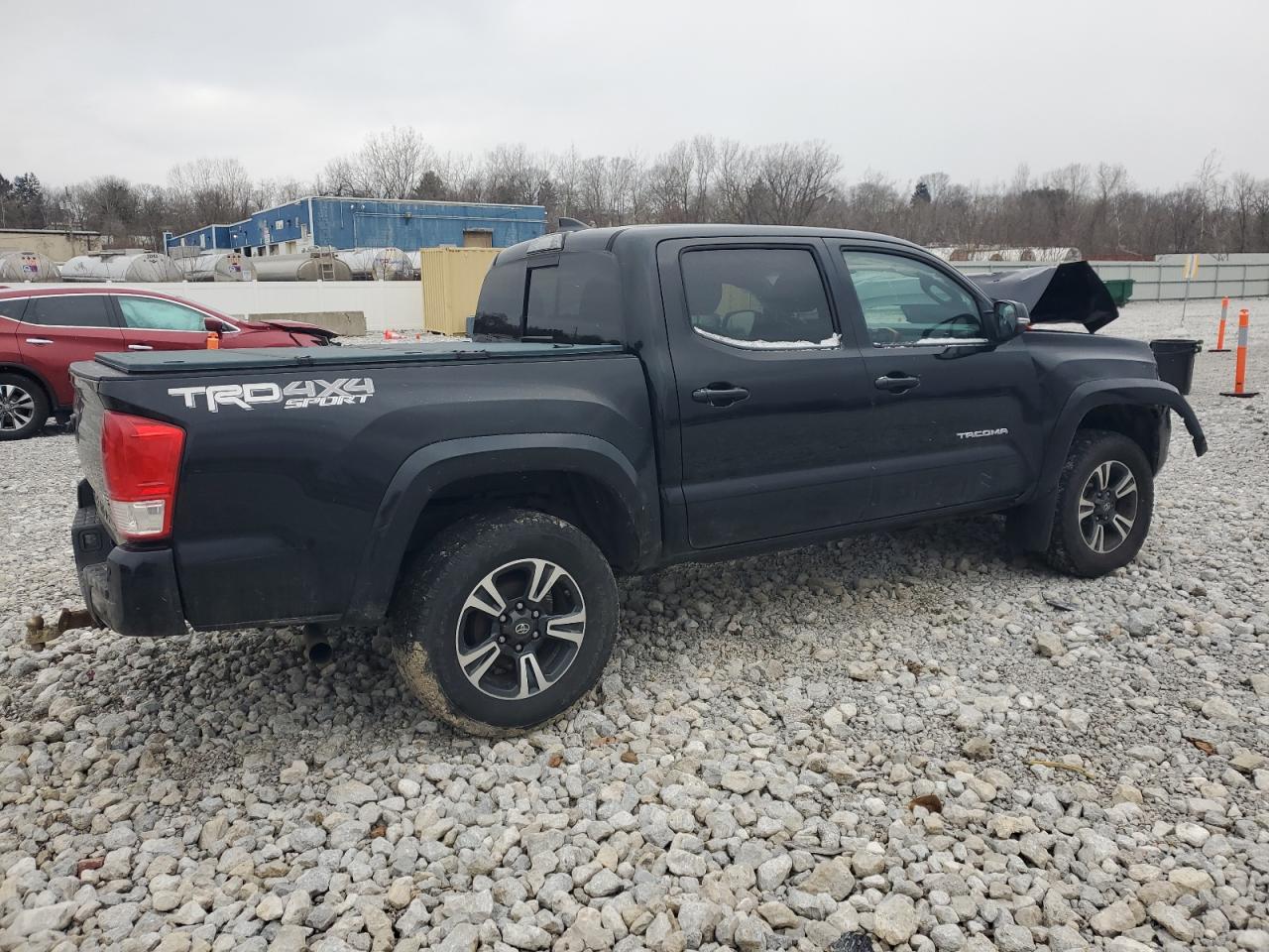 VIN 5TFCZ5AN6HX060166 2017 TOYOTA TACOMA no.3