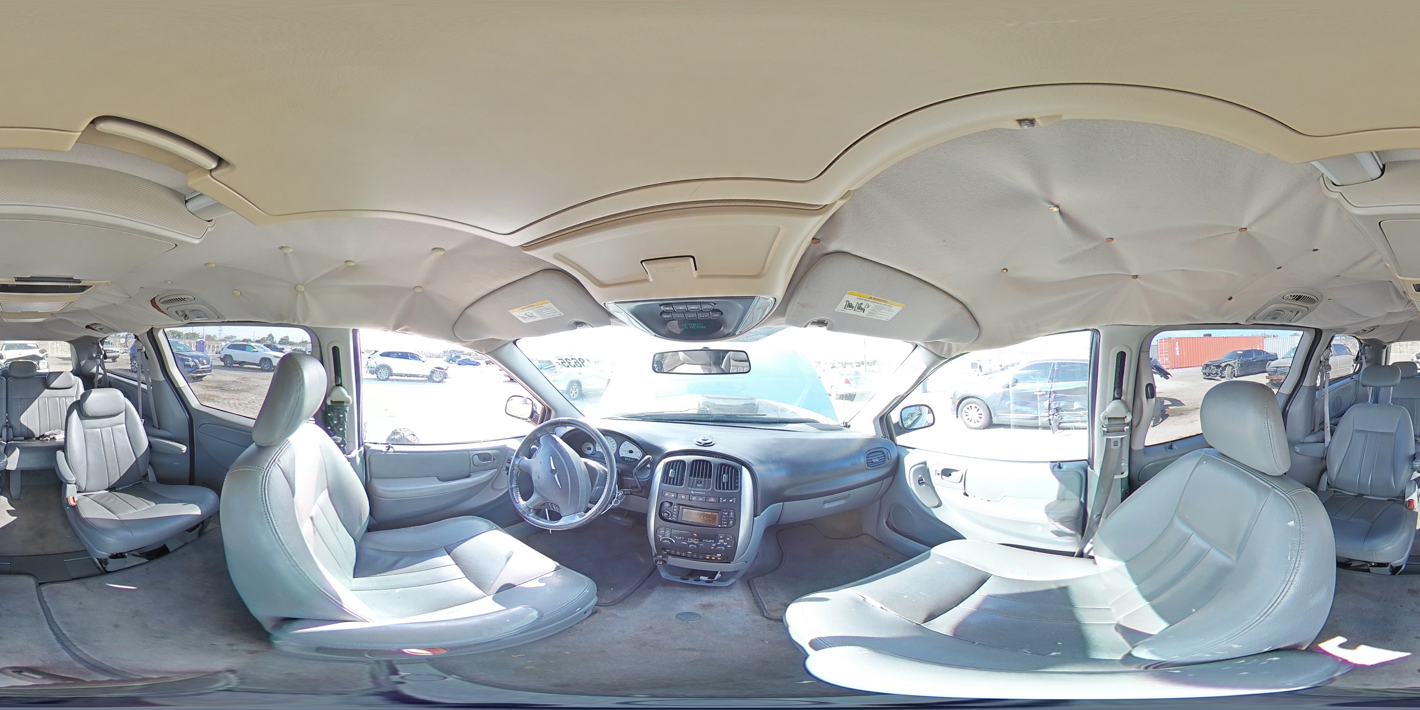 2006 Chrysler Town & Country - Image 13