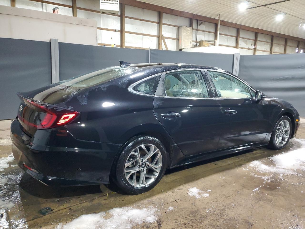2020 Hyundai Sonata - Image 3