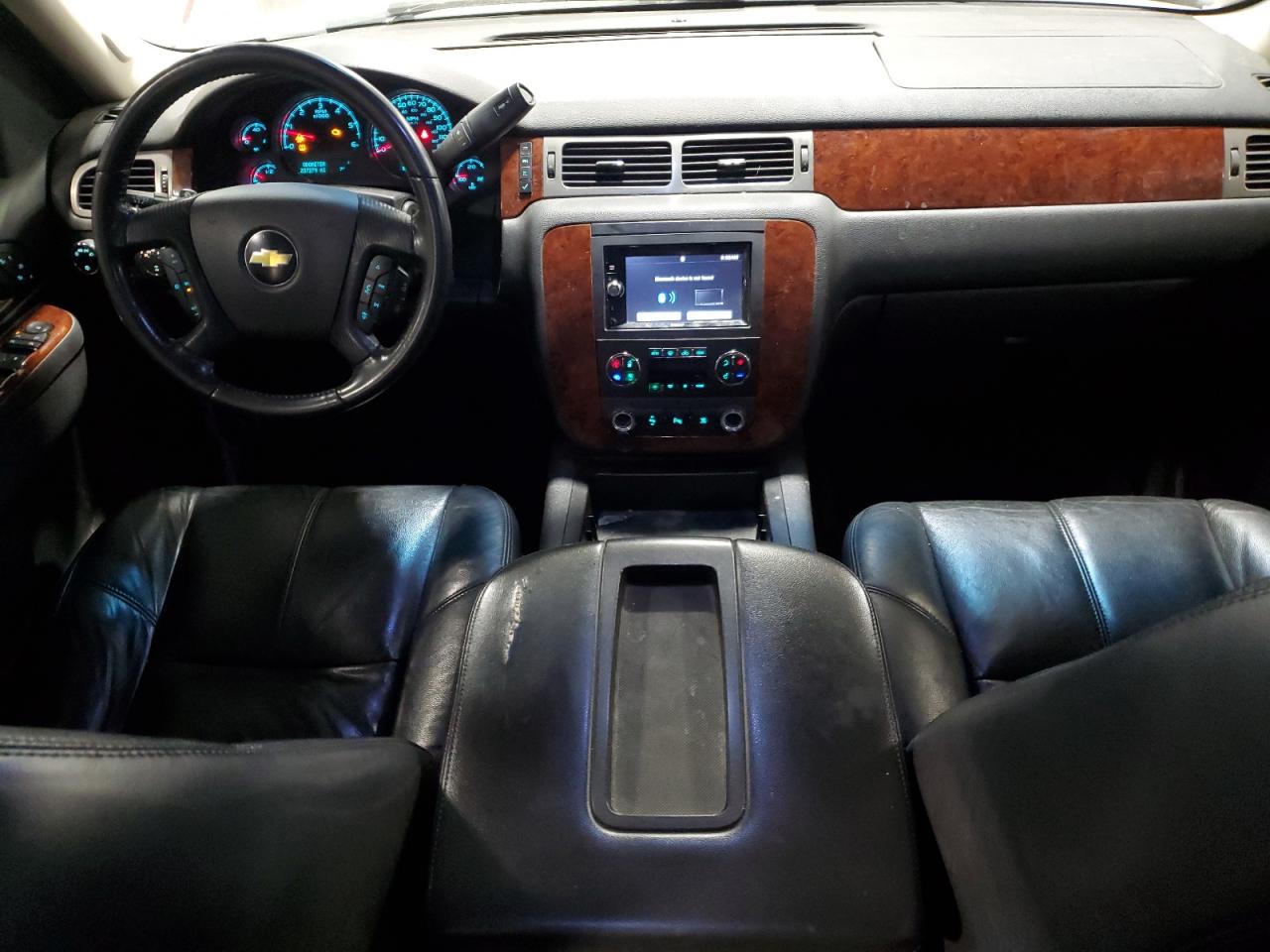 2010 Chevrolet Tahoe - Image 8