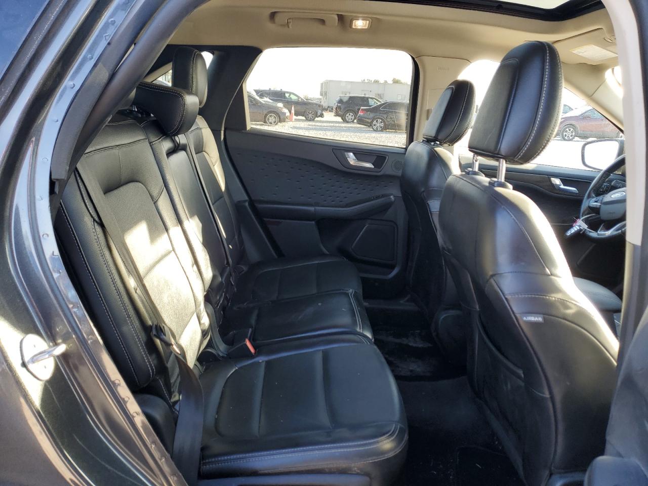2020 Ford Escape - Image 11