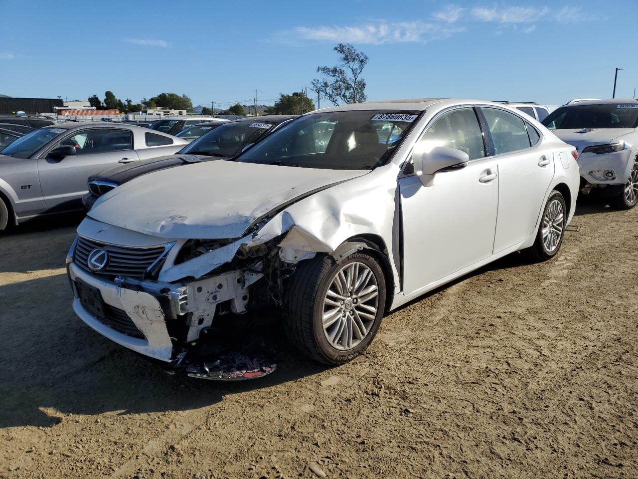 2013 Lexus ES - Image 1