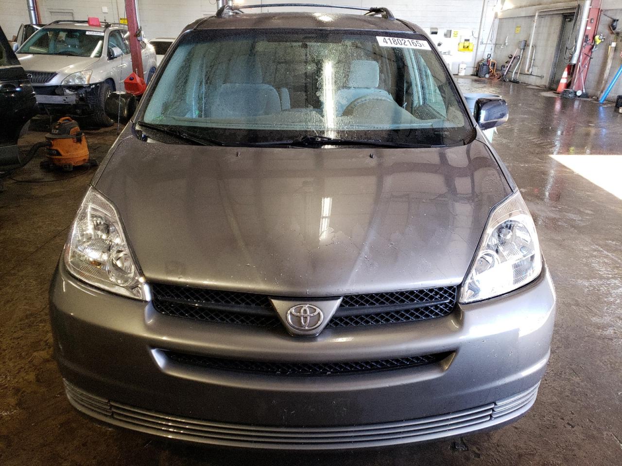 2005 Toyota Sienna - Image 5