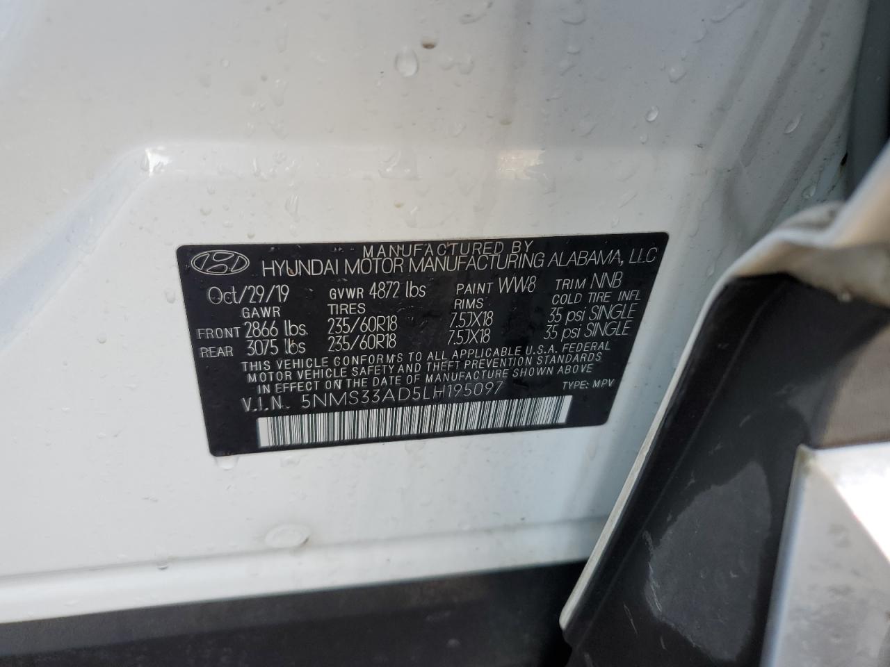 2020 Hyundai Santa Fe - Image 12