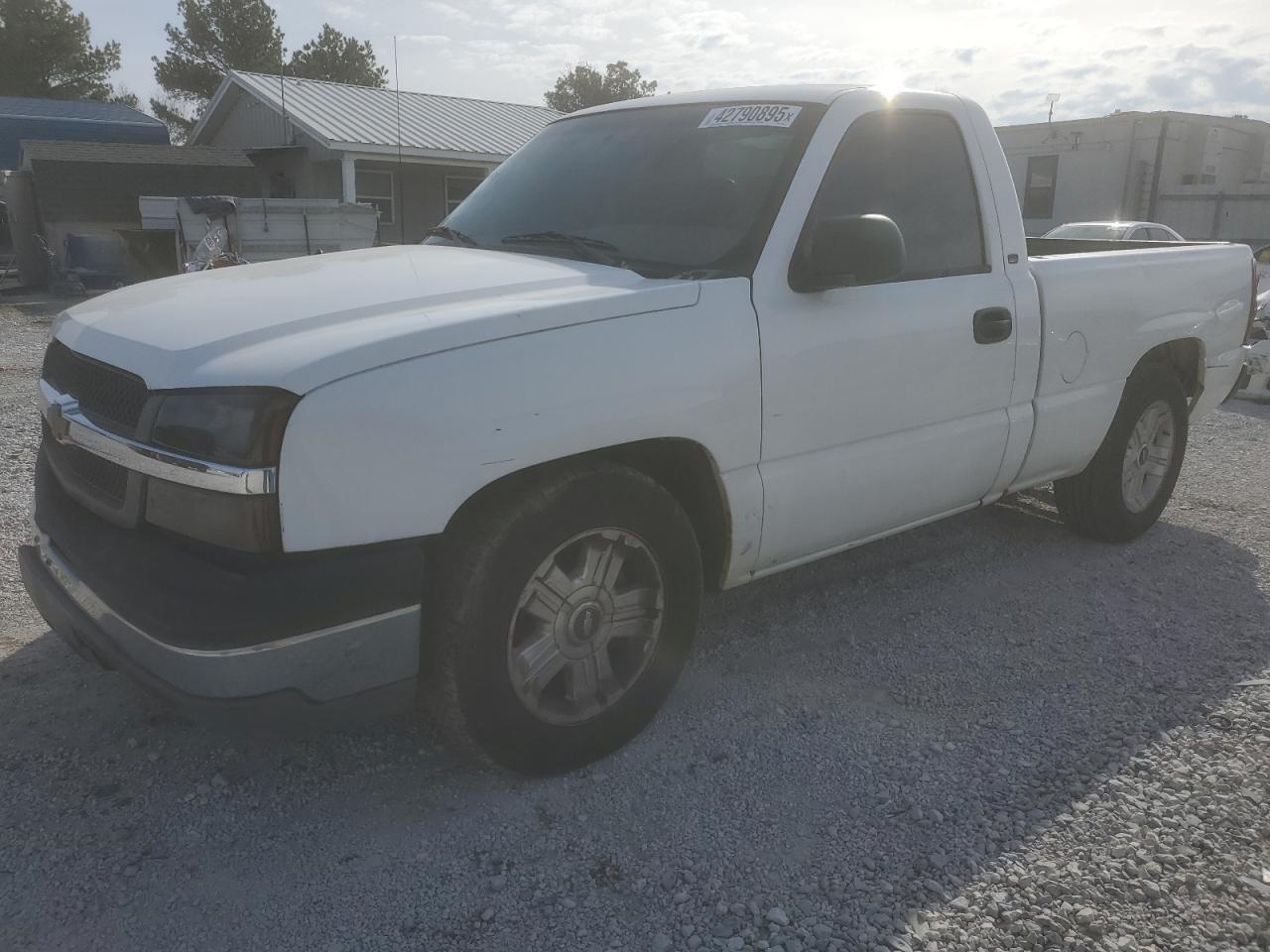 2005 Chevrolet Silverado - Image 1