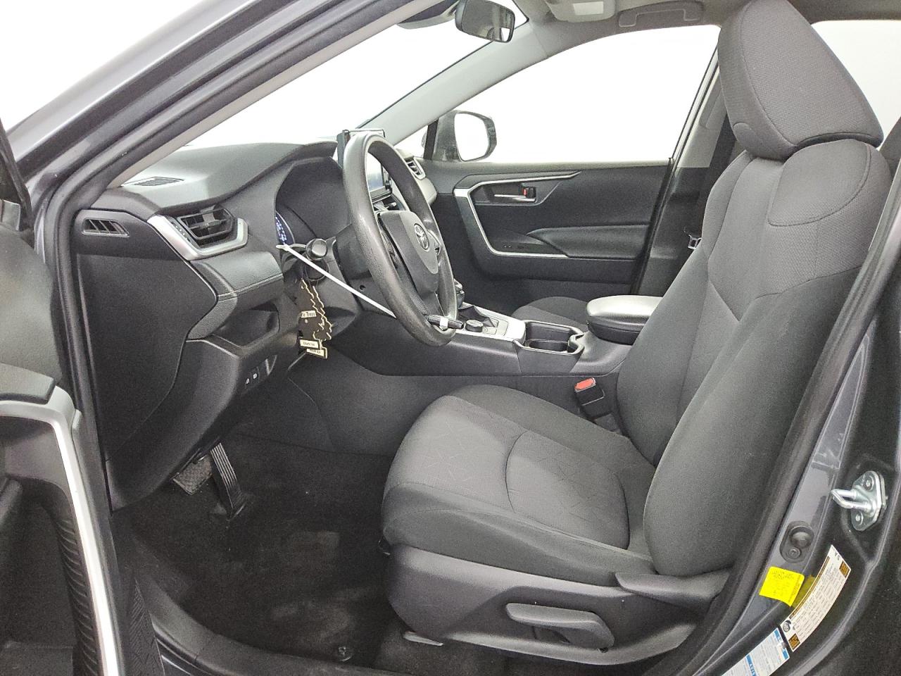 2019 Toyota RAV 4 - Image 7