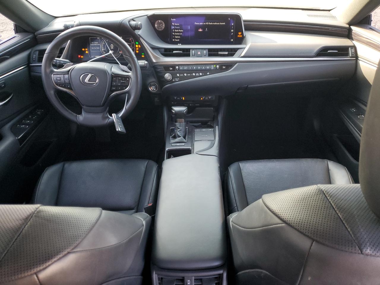 2021 Lexus ES - Image 8