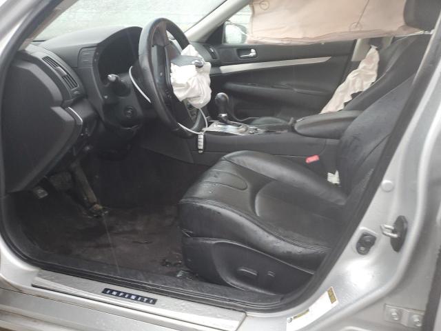 Sedans INFINITI G37 2013 Srebrny