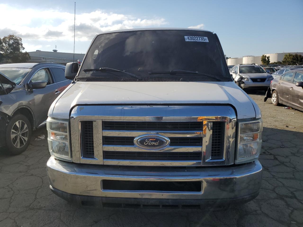2011 Ford Econoline - Image 5
