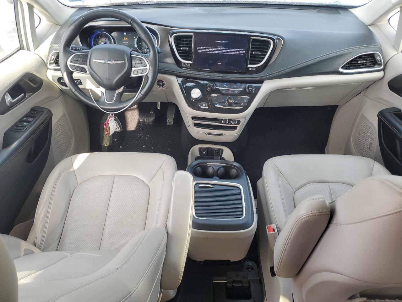 2021 Chrysler Pacifica - Image 8