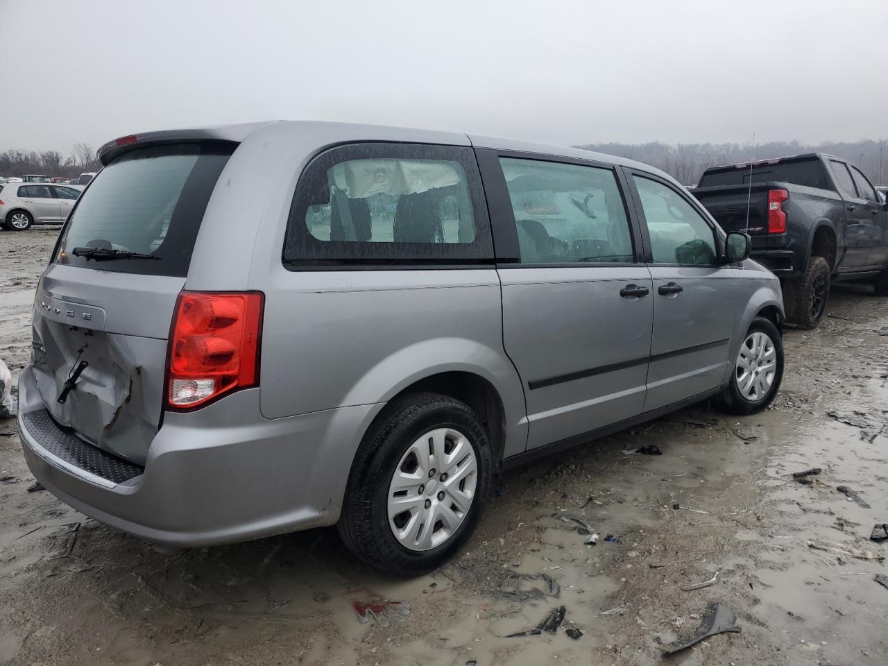 2014 Dodge Caravan - Image 3