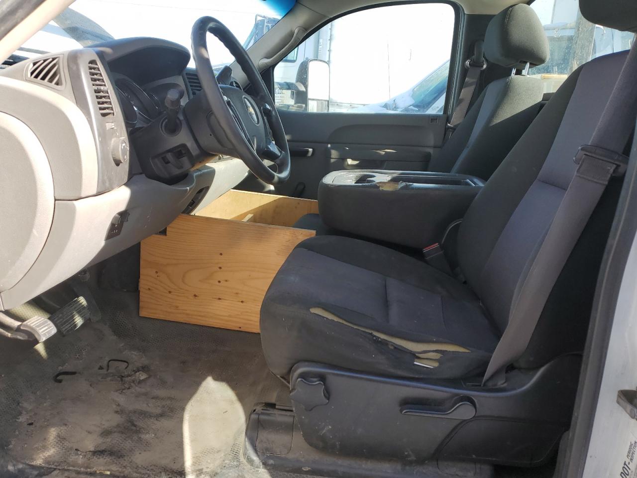 2013 Chevrolet Silverado - Image 7