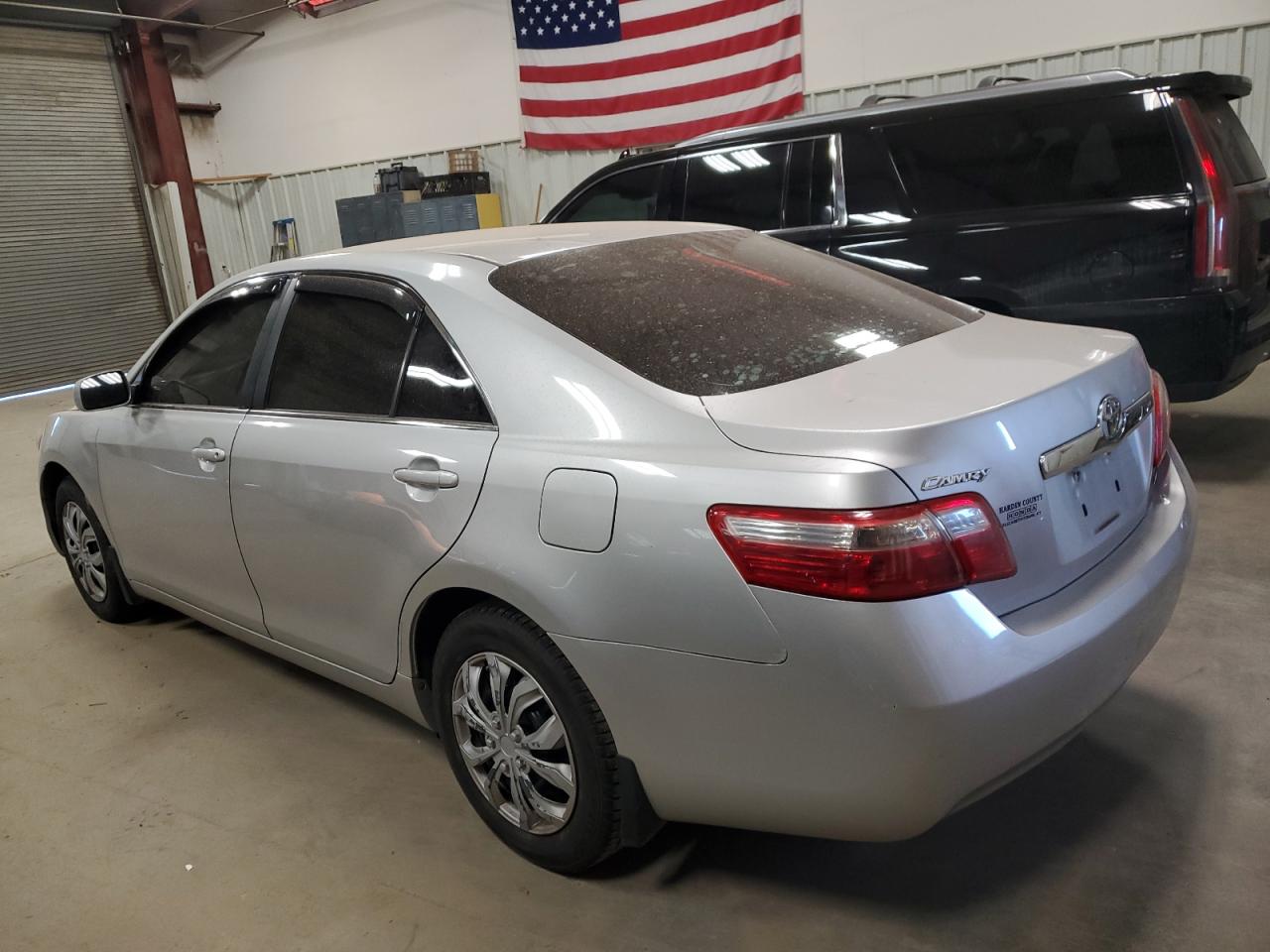 2009 Toyota Camry - Image 2