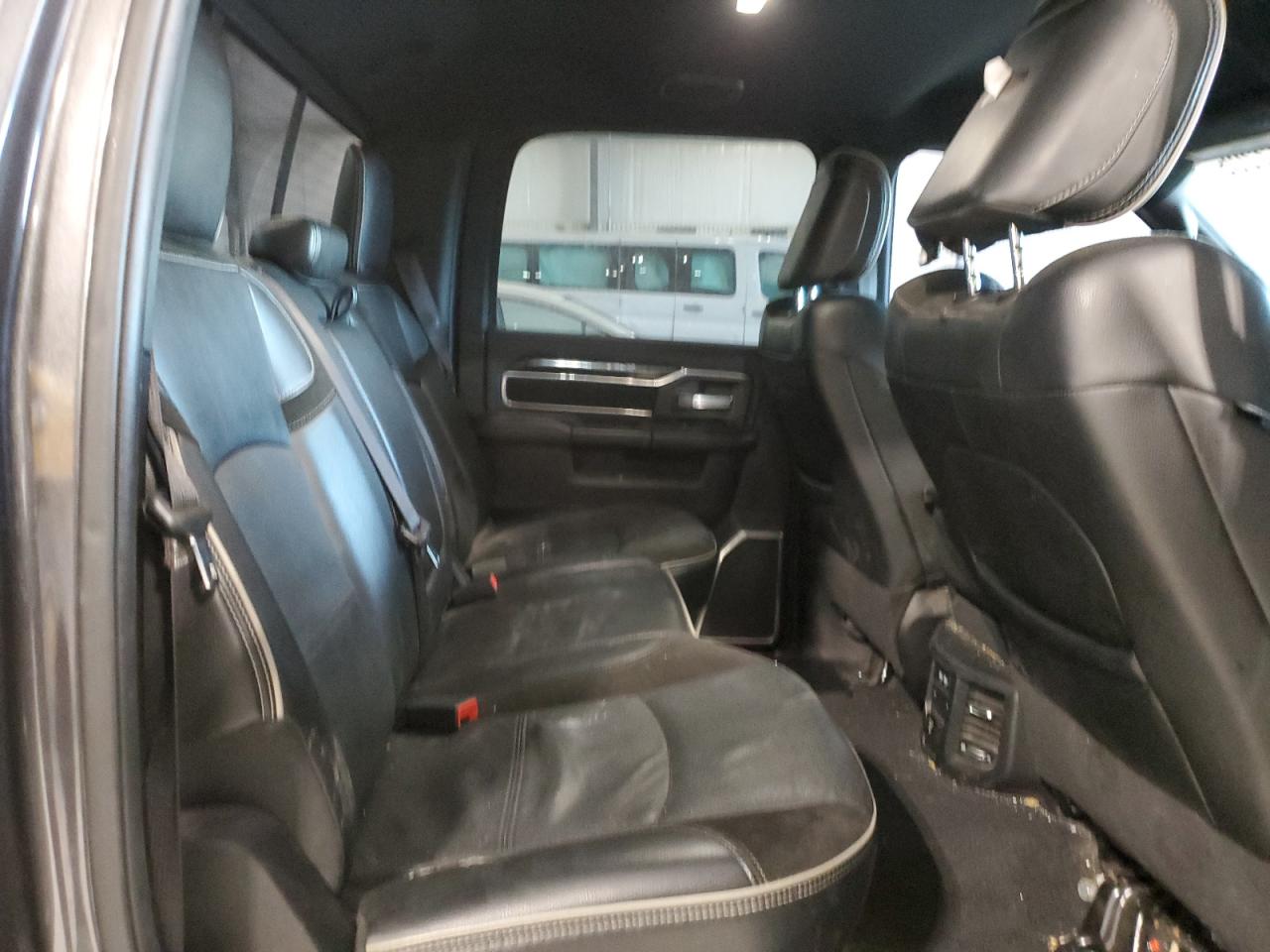 2022 RAM 2500 - Image 10