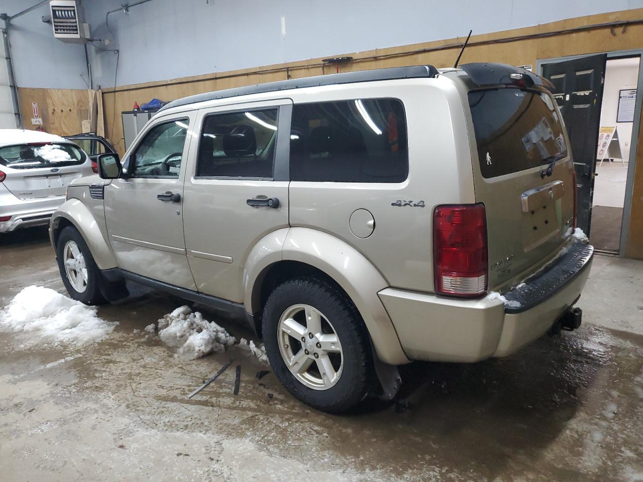 2010 Dodge Nitro - Image 2